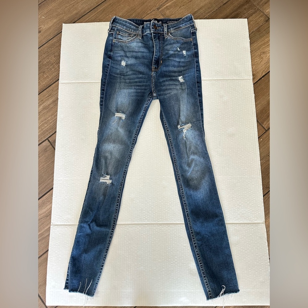 Hollister womens ultra high rise super skinny jeans